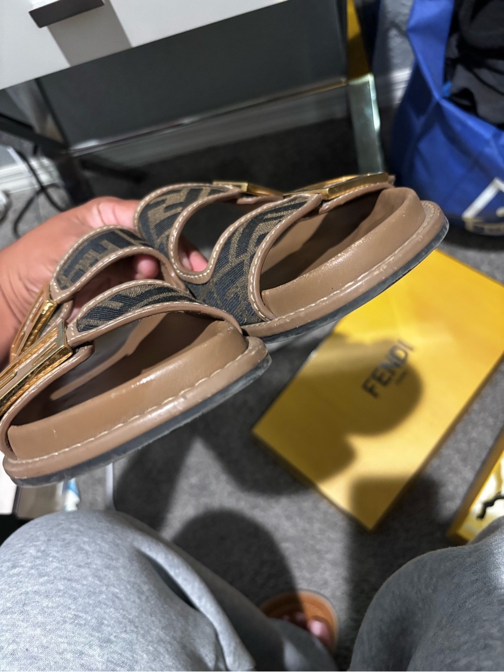 Fendi Slides - Picture 5 of 6